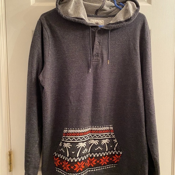 Hoodie w/ Pocket Design - Picture 1 of 3